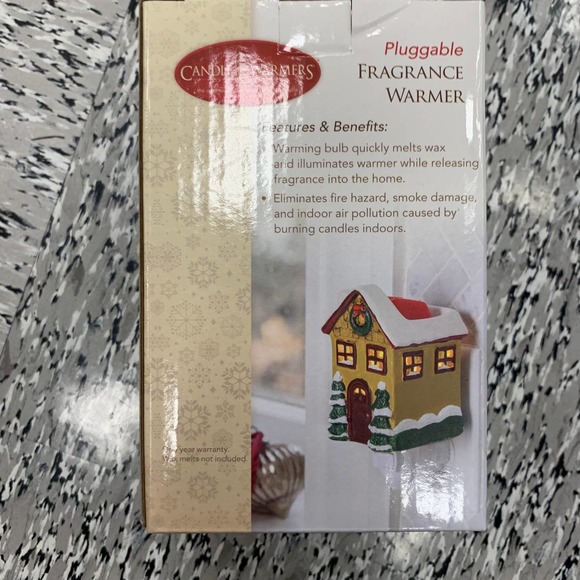 Candle Warmers Christmas Cottage Snow House Pluggable Fragrance Warmer Ceramic - Picture 2 of 8